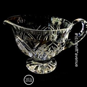 COPY - 𝓥𝓲𝓷𝓽𝓪𝓰𝓮 German crystal sauce /gravy pitcher